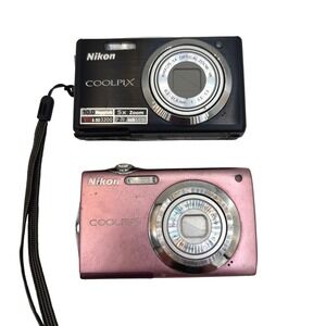 Nikon Coolpix Camera Bundle S560 Black‎ and S3000 Pink For Parts Repair